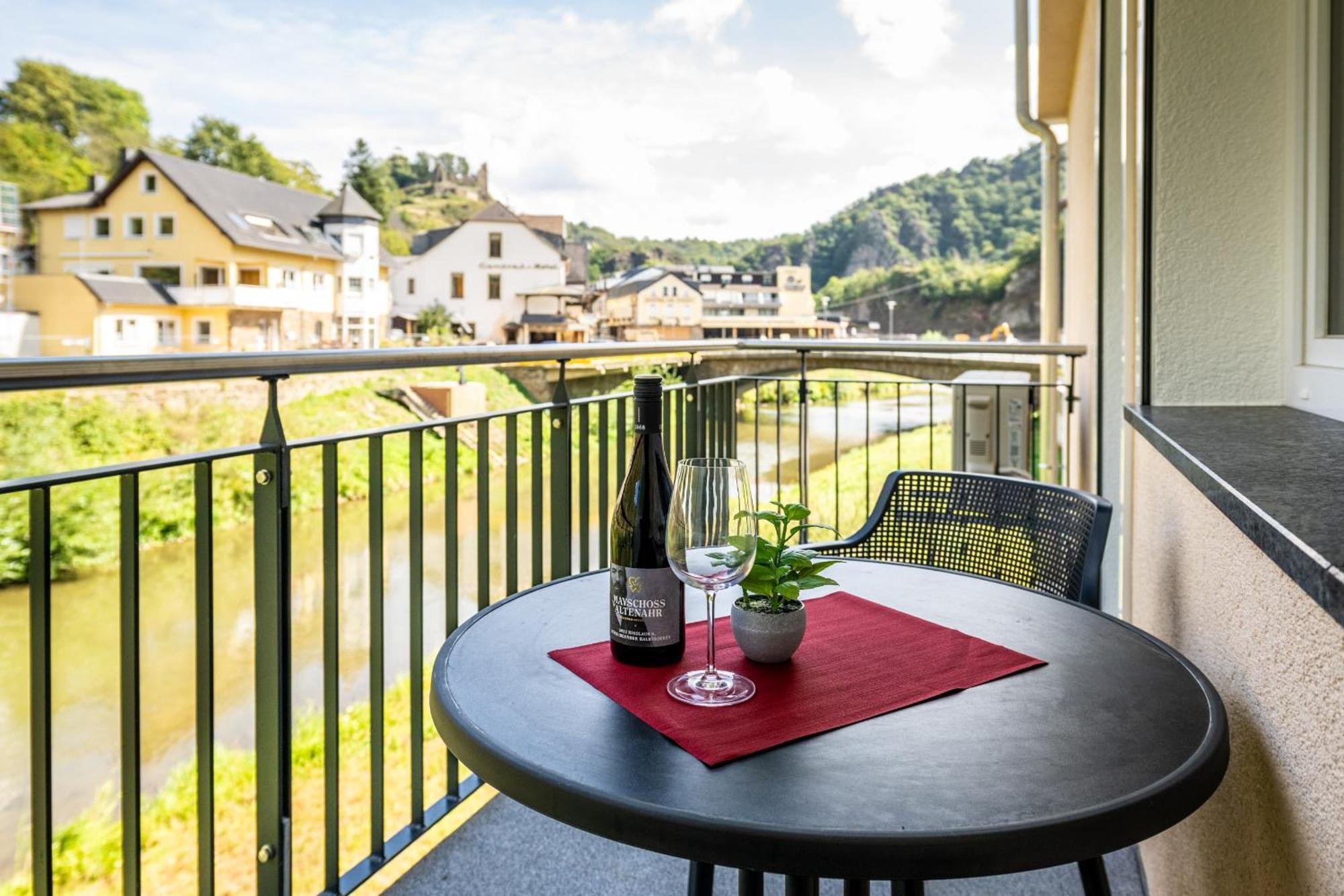 Apart Hotel Lang Altenahr Esterno foto